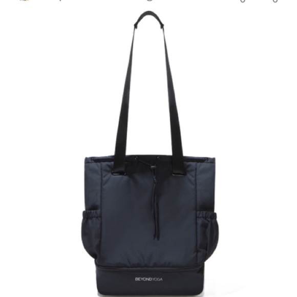 Beyond Yoga Gym Bag - Black Convertible Tote or Backpack w/ Shoe Compartment NWT - Picture 3 of 13